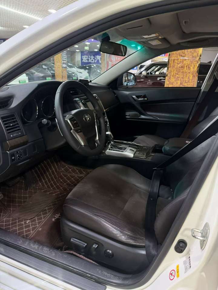 Toyota Mark X 2015 2.5L V6 4