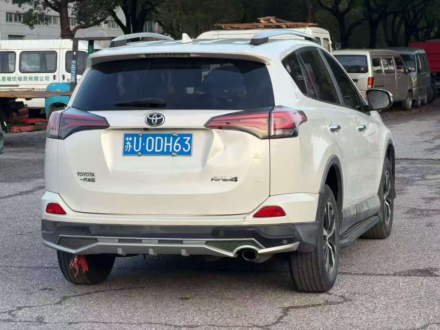 Toyota RAV4 2.0L Automatic Sunroof 5