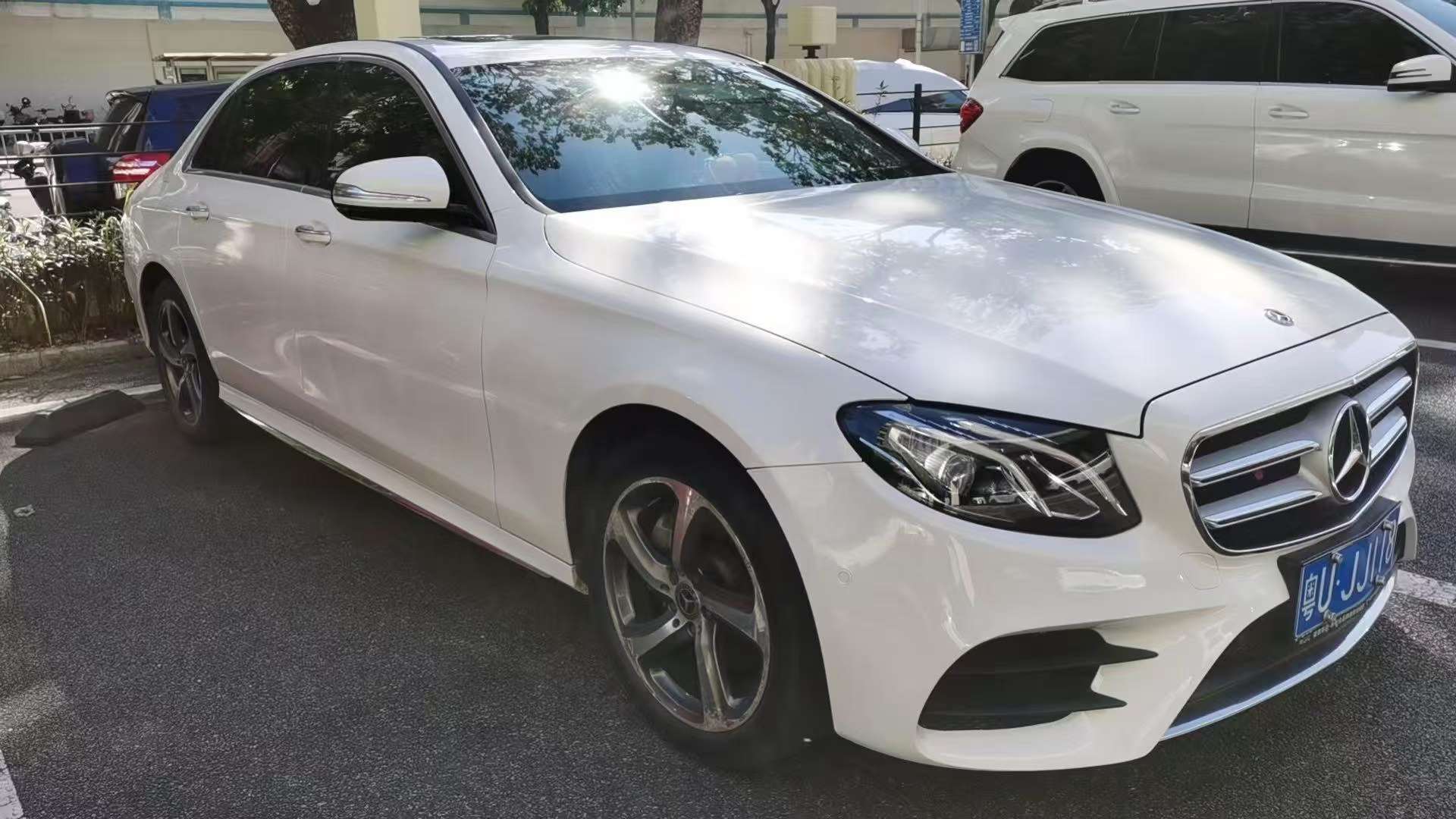 Mercedes-Benz E-Class E200L AWD Sport