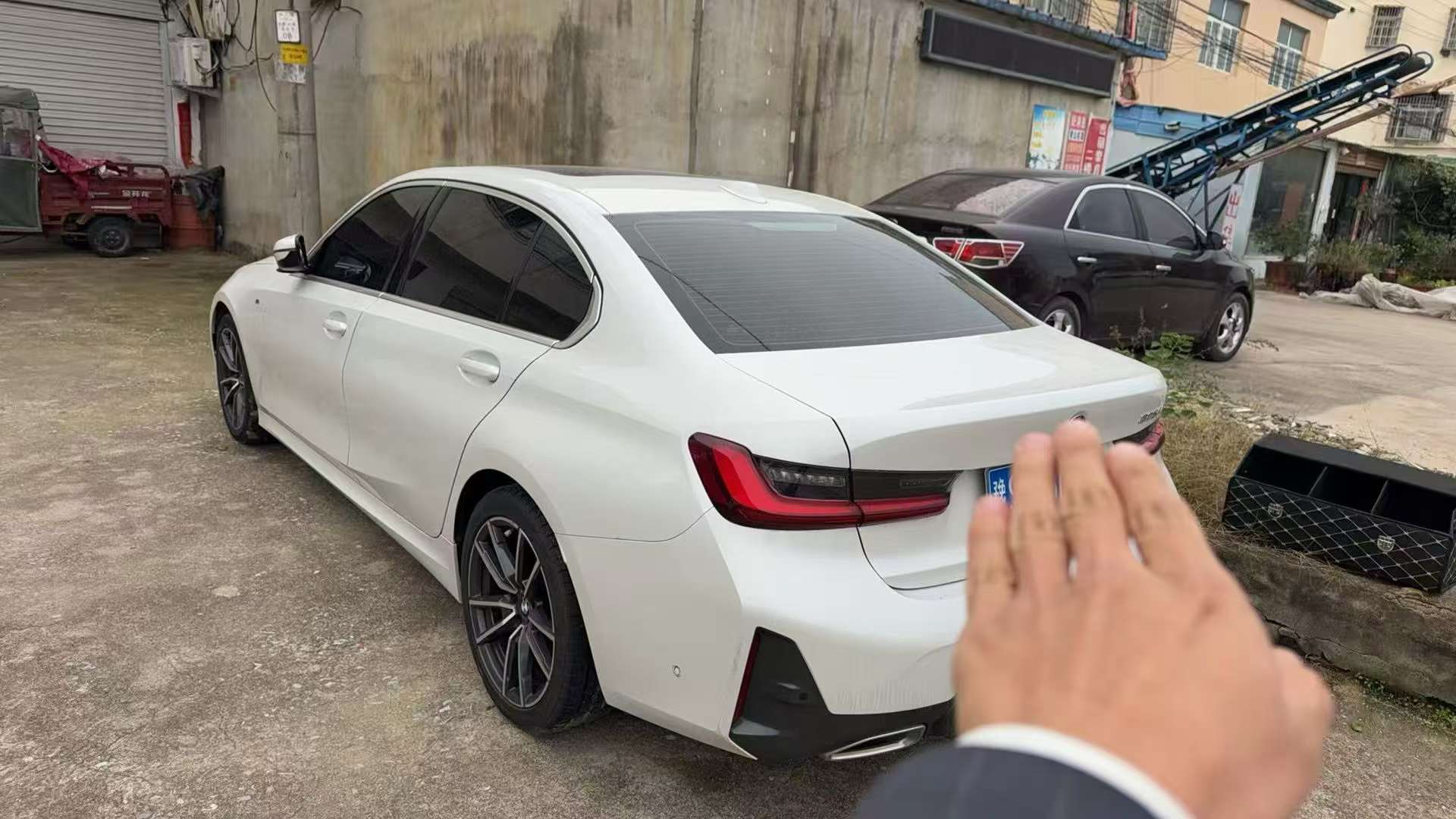 BMW 3 Series 2024 325Li M Sport 2