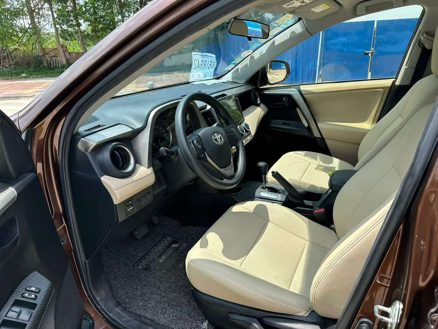 Toyota RAV4 2015 2.0L Fashion Edition 4
