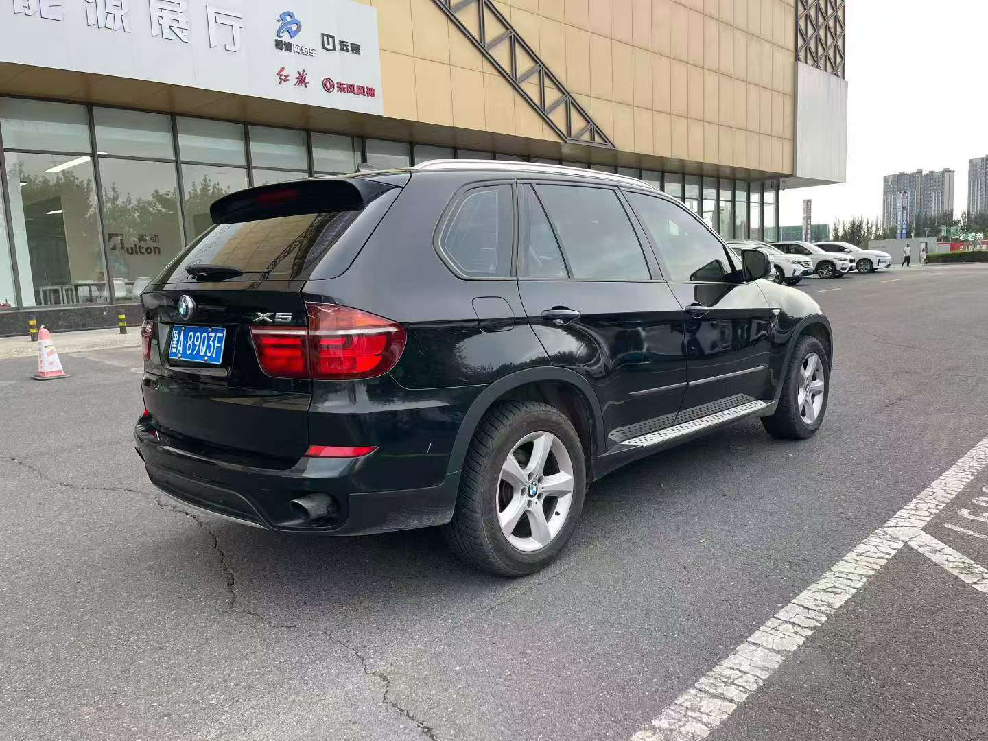 BMW X5 2011 3.0T Automatic Panoramic Sunroof China Standard High Trim 4