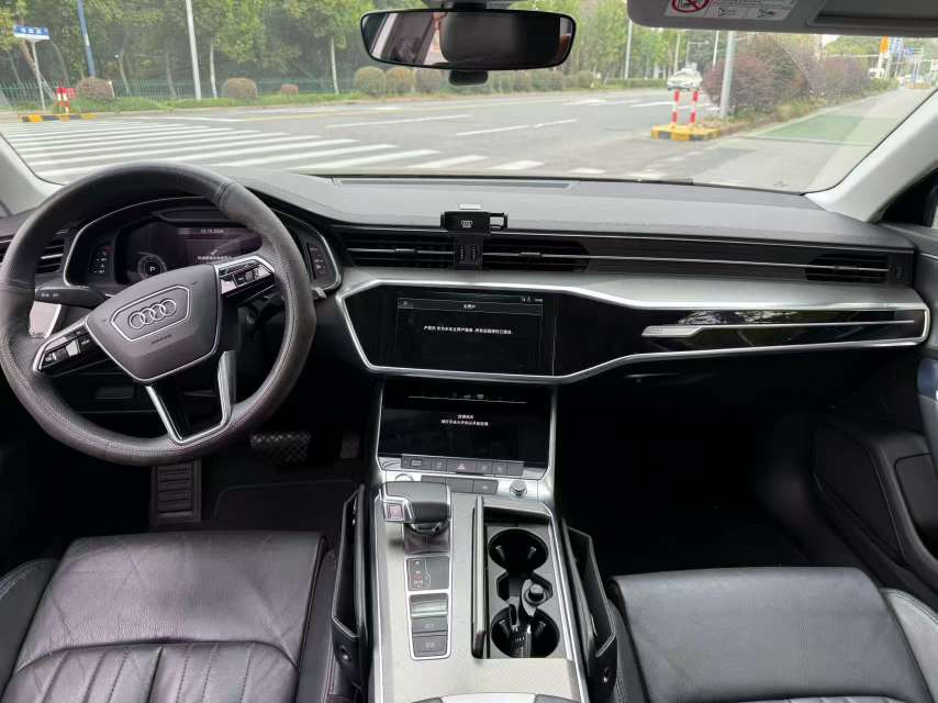 Audi A6 2.0T 40 Luxury Elegant Edition 6