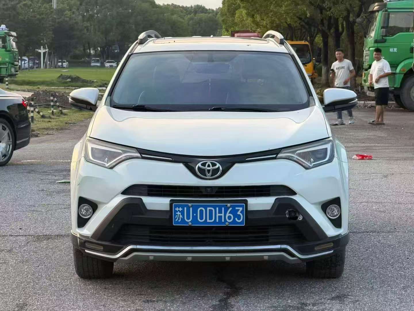 Toyota RAV4 2.0L Automatic Sunroof