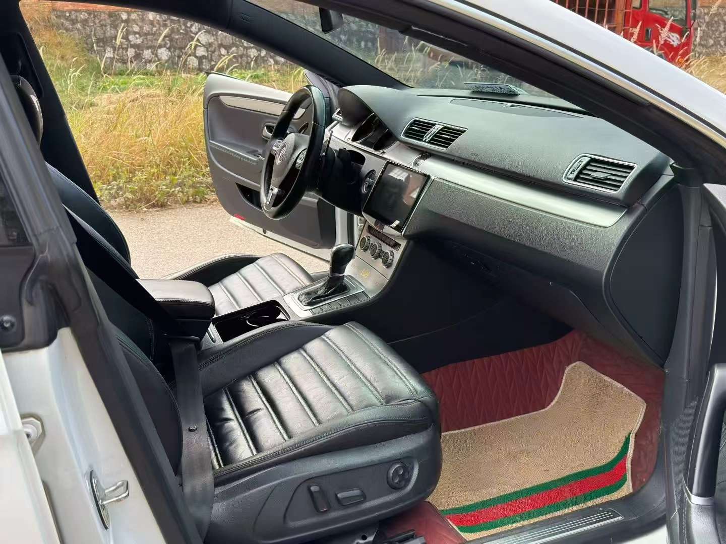 Volkswagen CC 1.8T Prestige 4