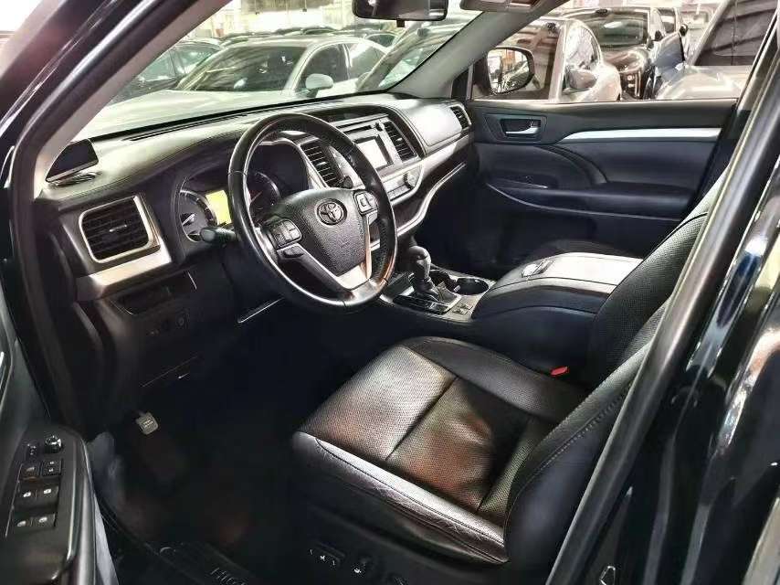 Toyota Highlander 2.0T AWD Luxury 3