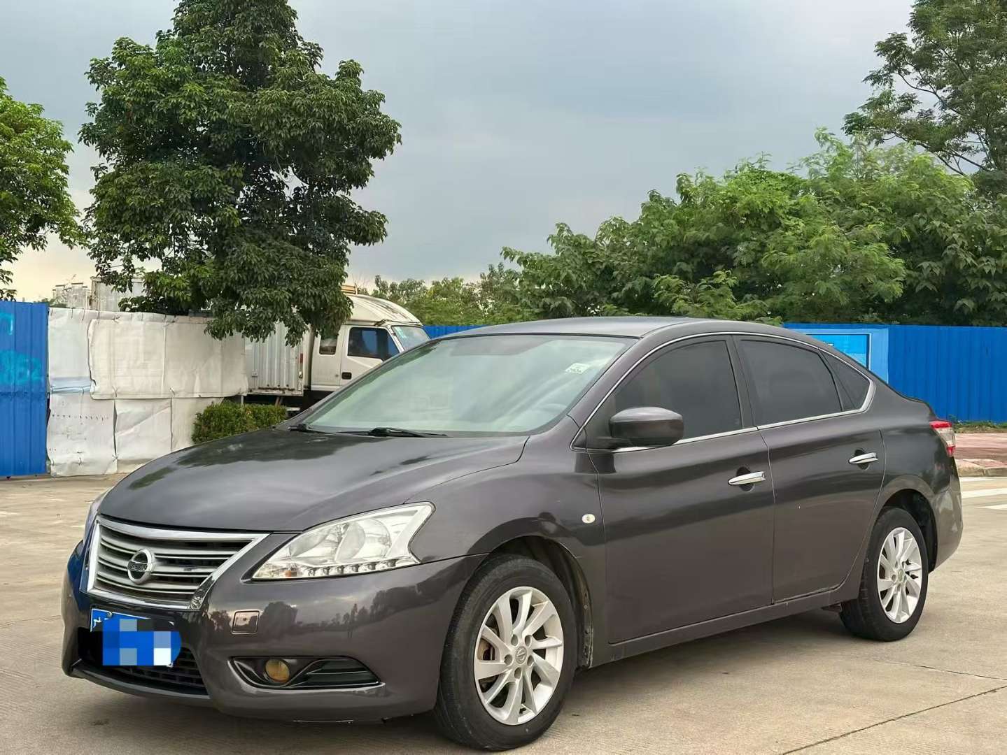 Nissan Sylphy 1.6L Automatic Sunroof Edition 3