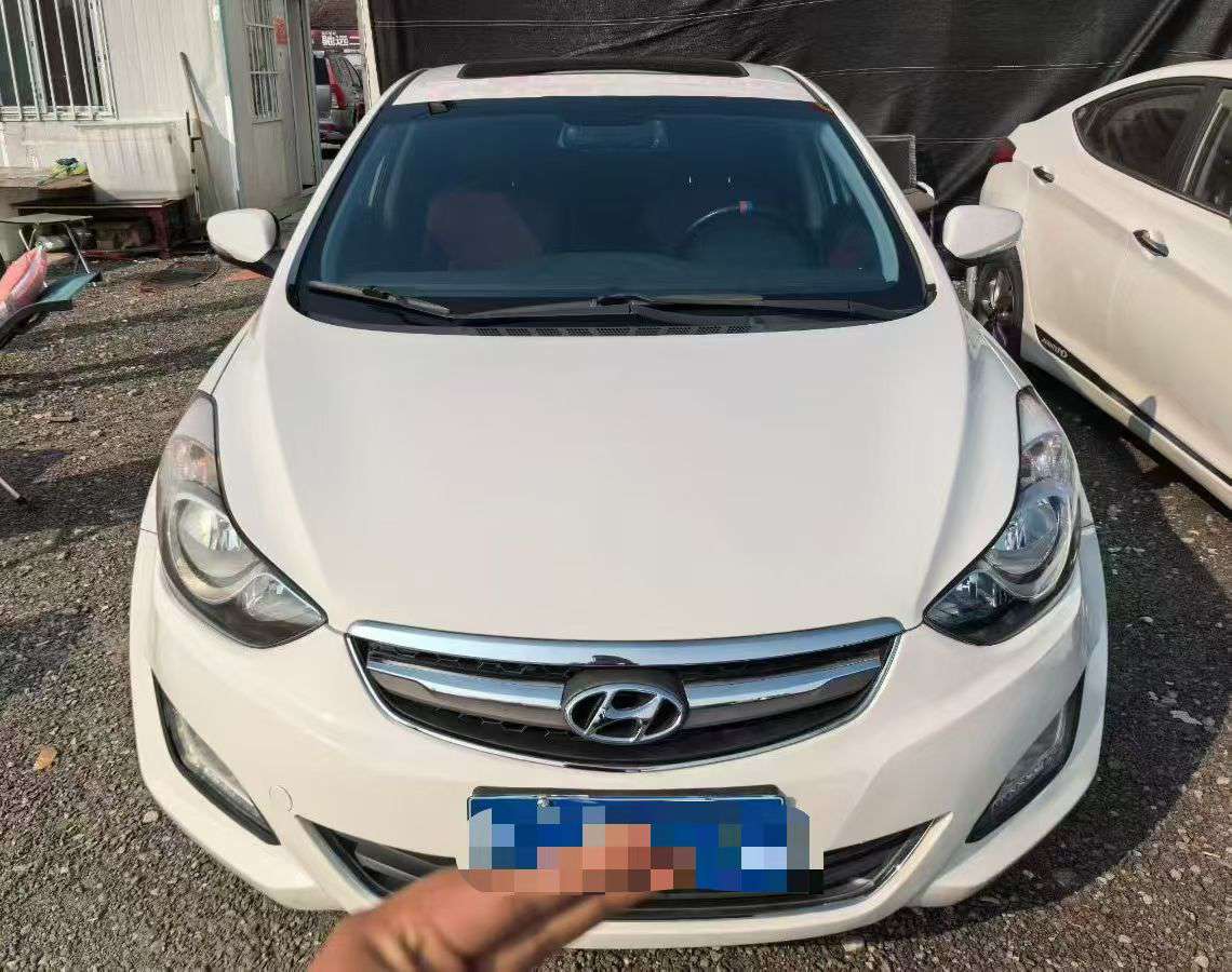 Hyundai Elantra