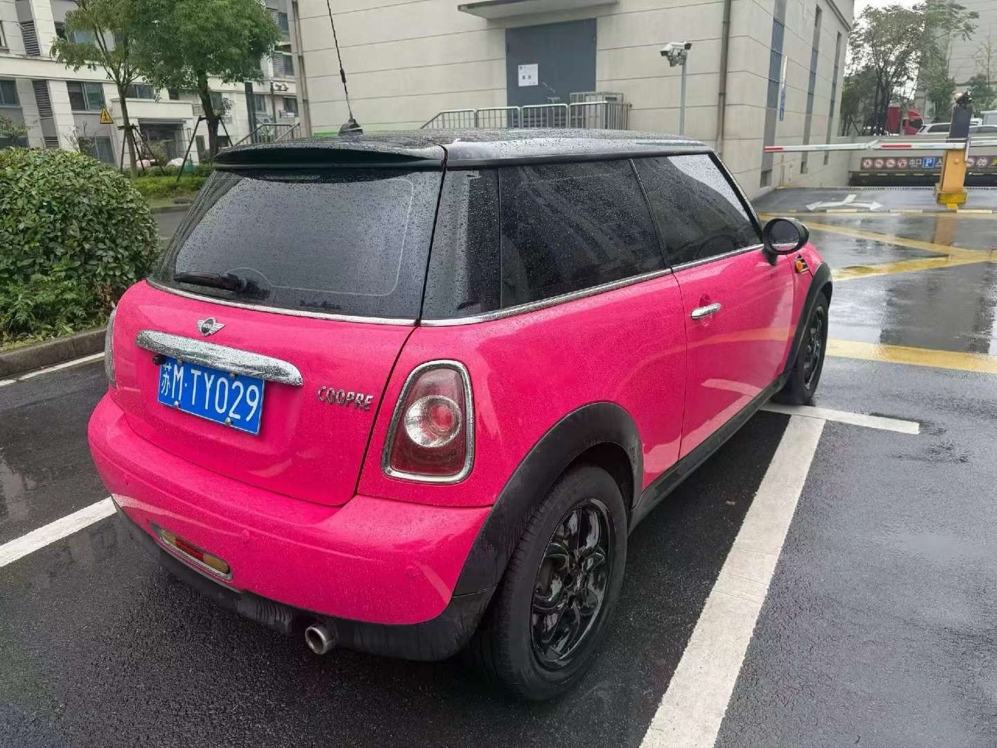 BMW MINI 1.6L Automatic 5