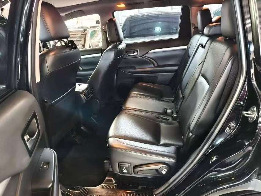 Toyota Highlander 2.0T AWD Luxury 4