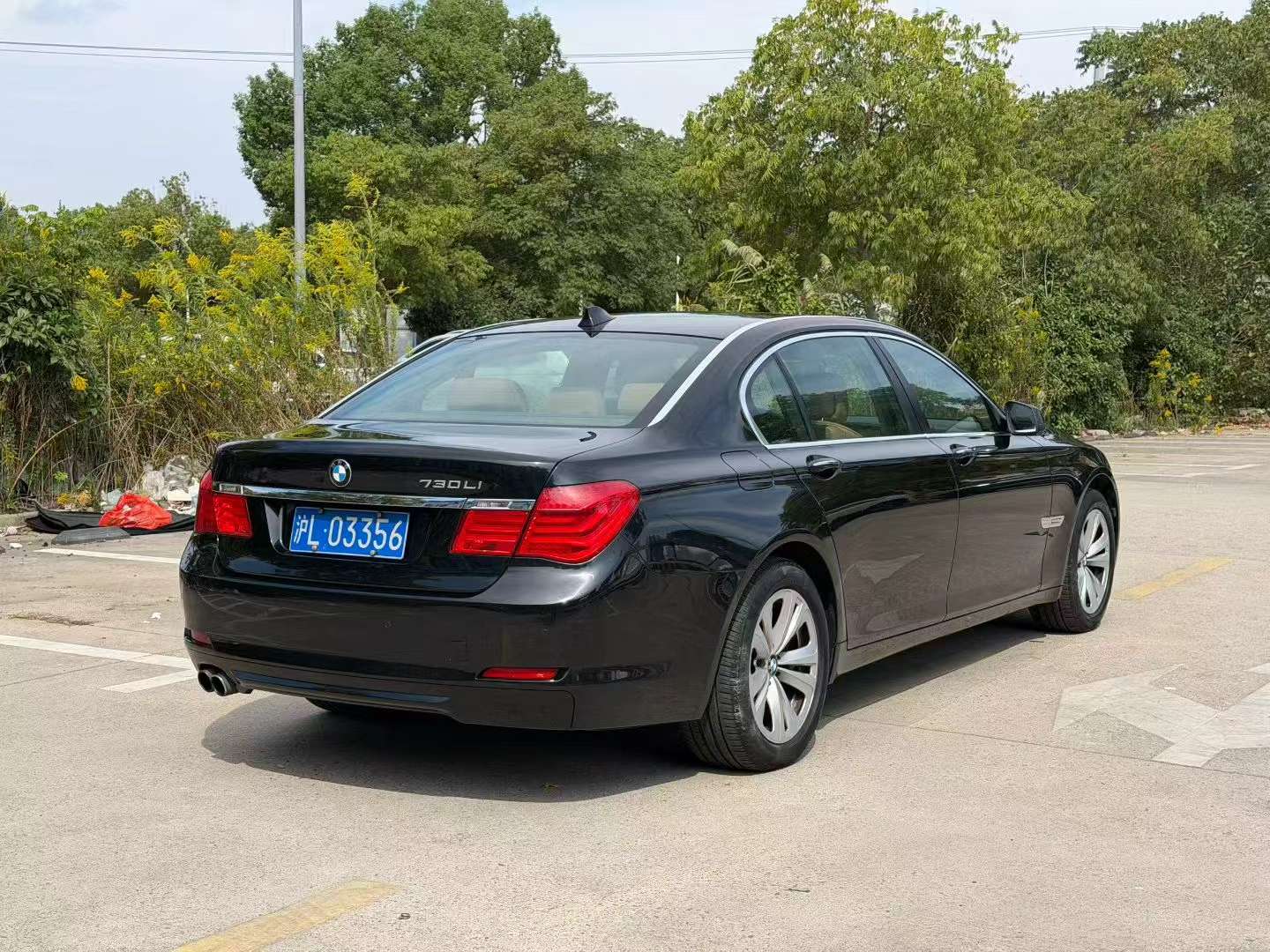 BMW 7 Series 730Li 4