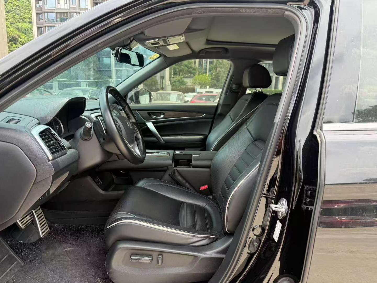 Honda UR-V 2019 240TURBO FWD Luxury 5