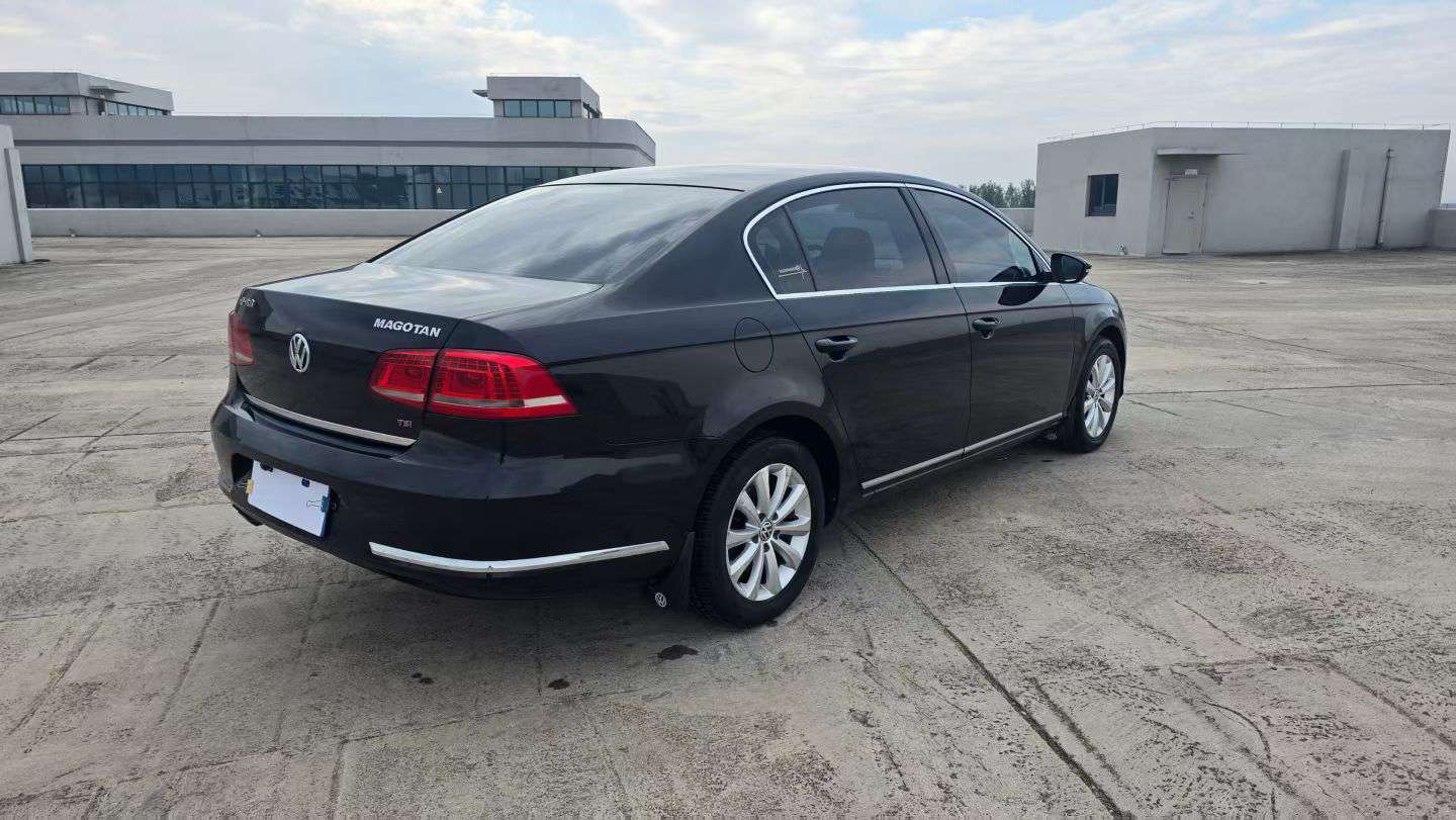 Volkswagen Magotan 9