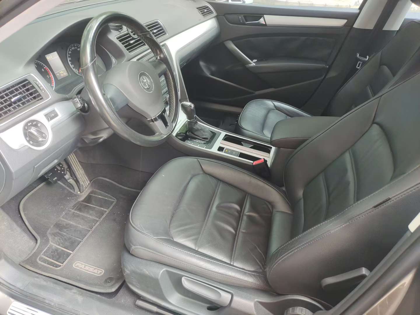 Volkswagen Passat 2014 Prestige Edition 1.8T 3