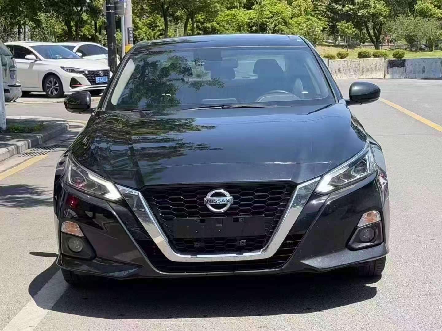 Nissan Altima 2.0L Automatic Sunroof Power Seats