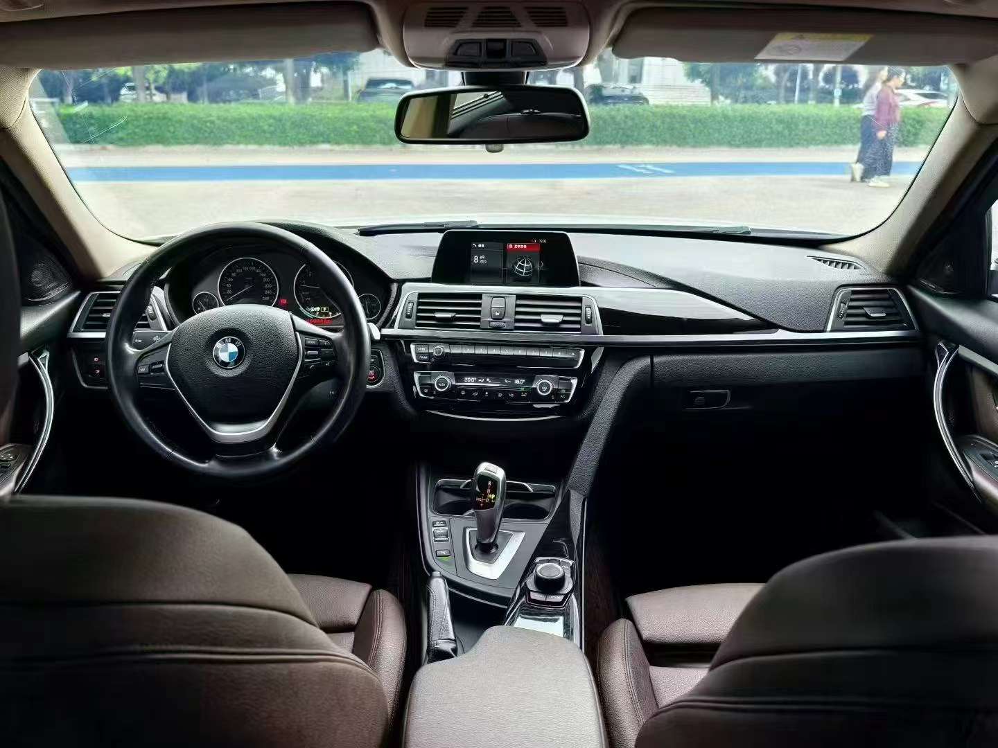 BMW 3 Series 2018 320Li Long Wheelbase Fashion Edition 8