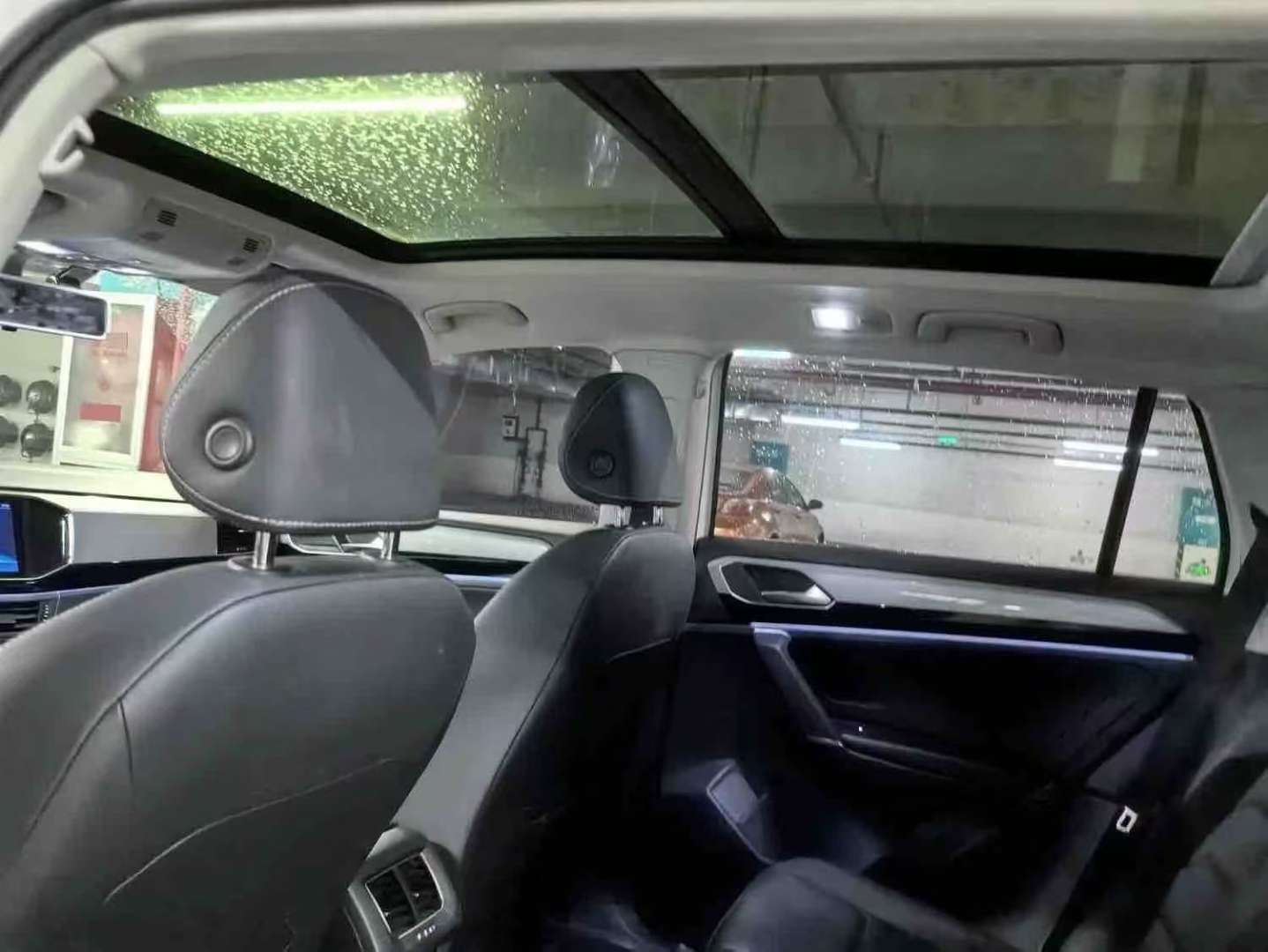 Volkswagen Tayron 2019 2.0TSI 330TSI FWD Luxury 3
