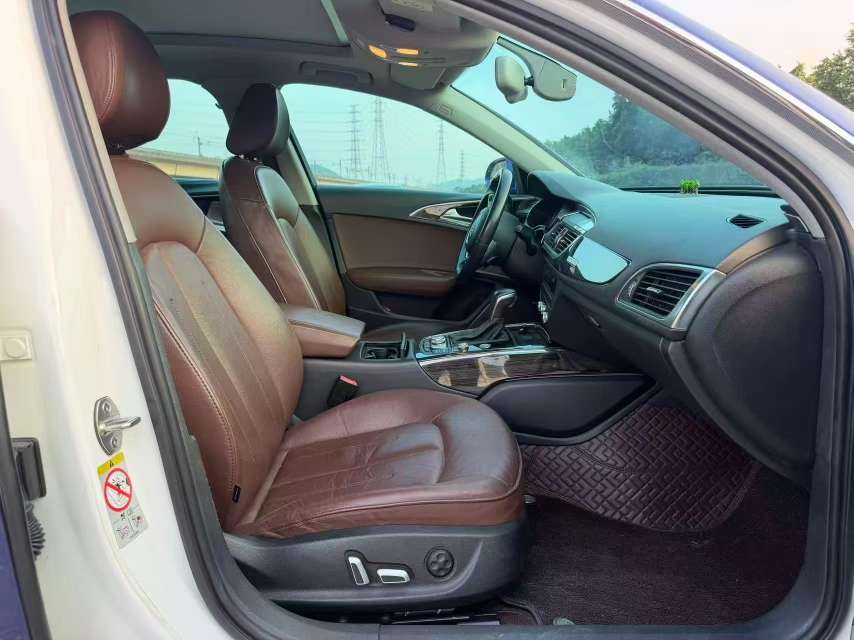 Audi A6L 2018 30th Anniversary Edition 35TFSI Fashion 2.0T 8