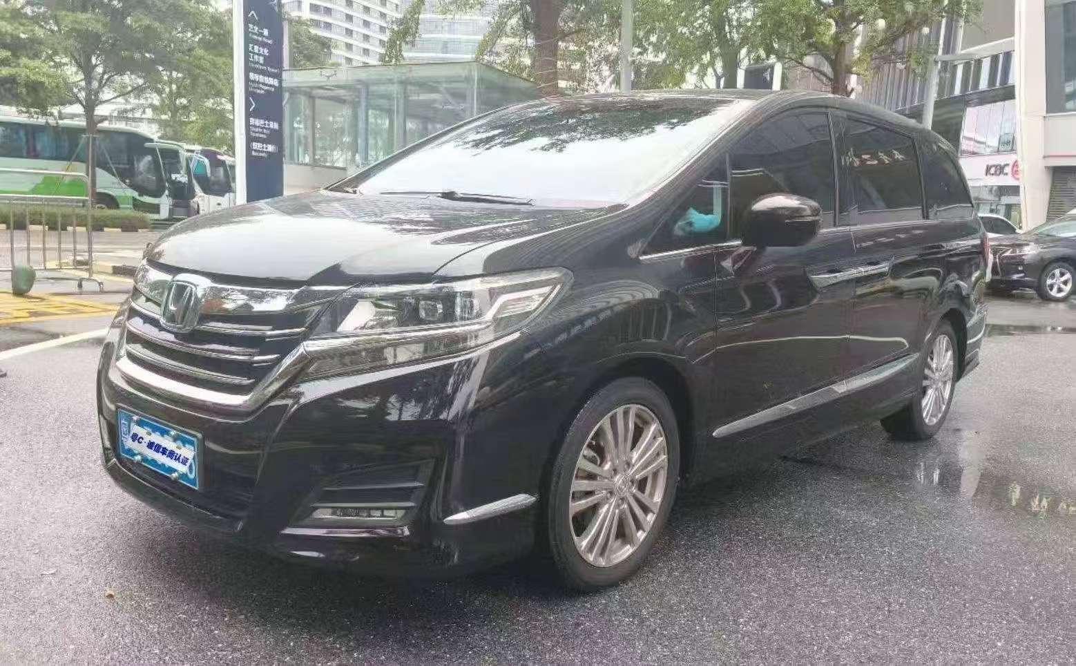 Honda Elysion 2.4L Classic Edition