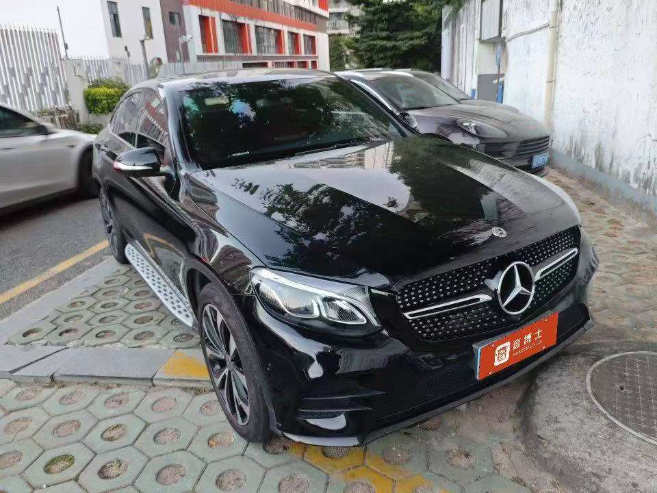 Mercedes-Benz GLC GLC260 4MATIC Coupe 2