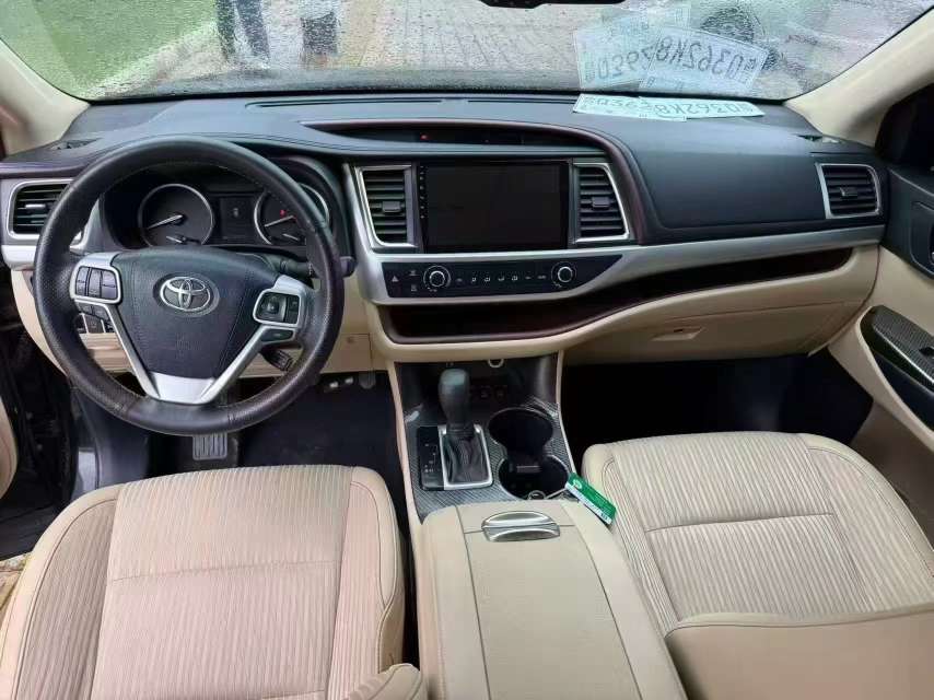 Toyota Highlander 2.0T AWD 7-Seater 6