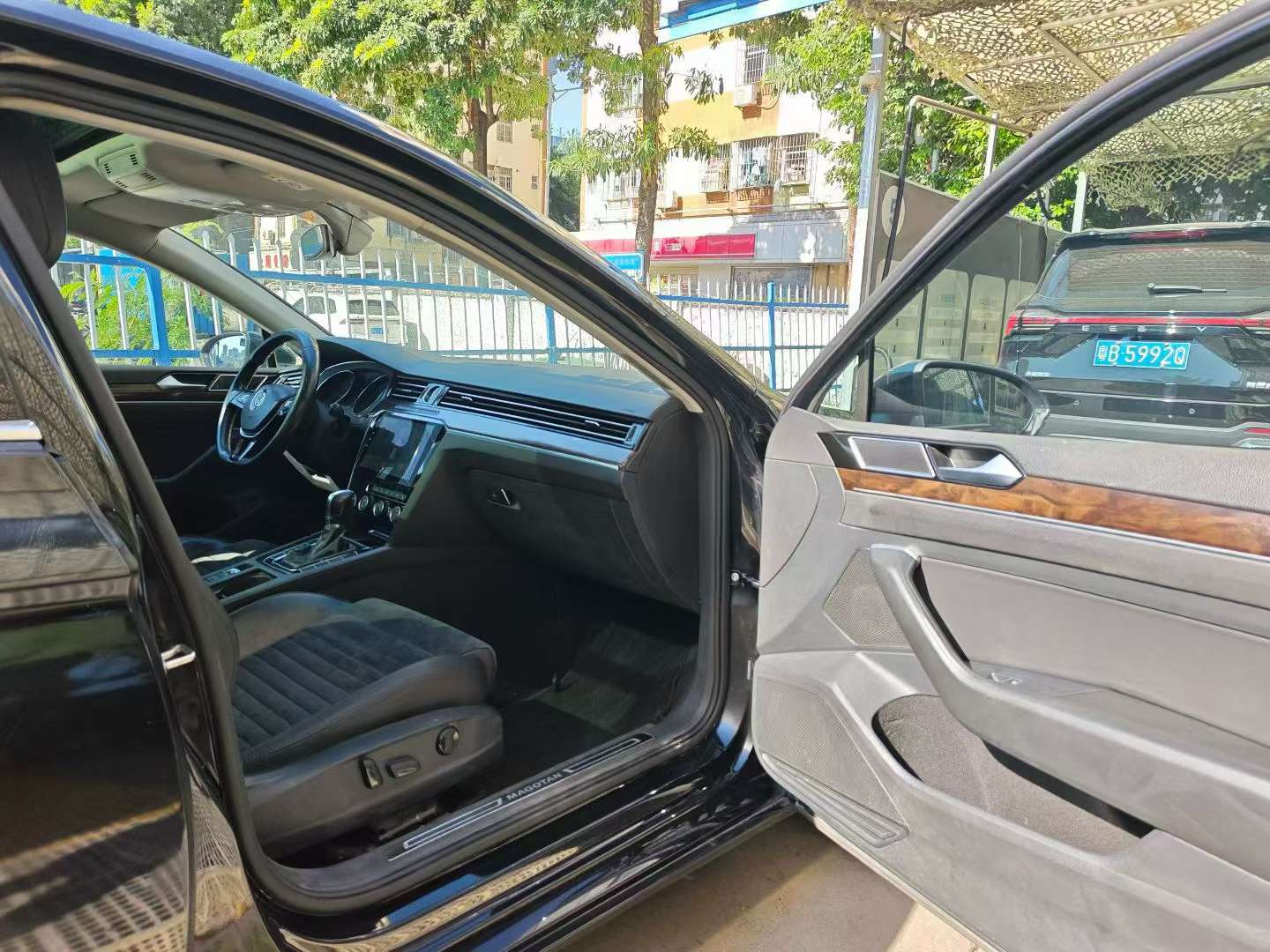 Volkswagen Magotan 17 330TSI DSG Luxury 6