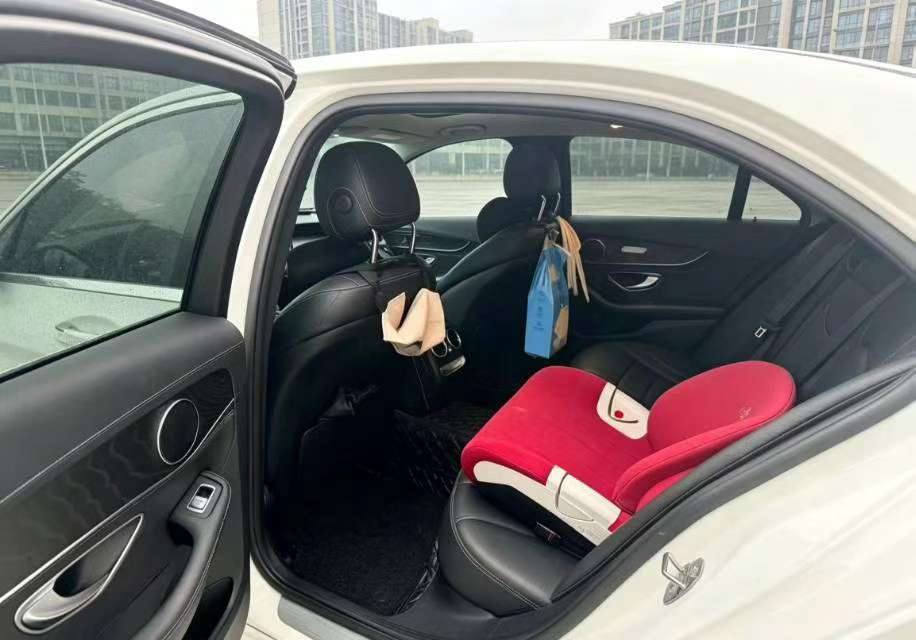 Mercedes-Benz C-Class C200L 1.5T Fashion Sport 3