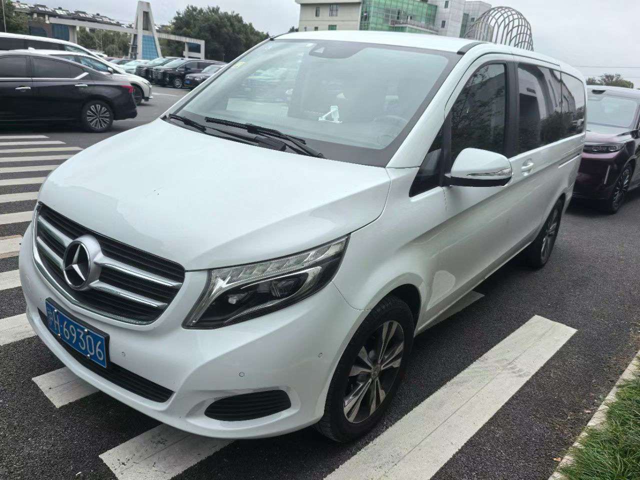 Mercedes-Benz V260 2.0T Leading Edition