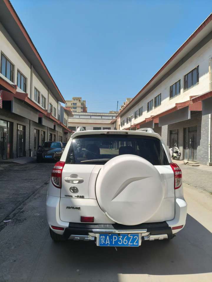 Toyota RAV4 4
