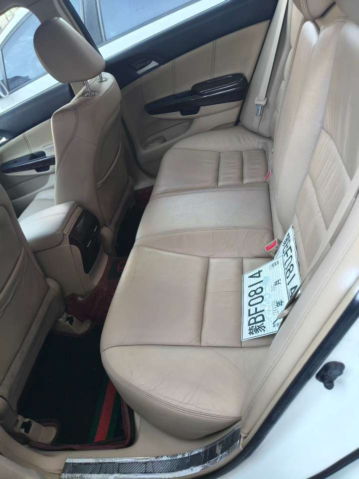 Honda Accord 2.0L 8