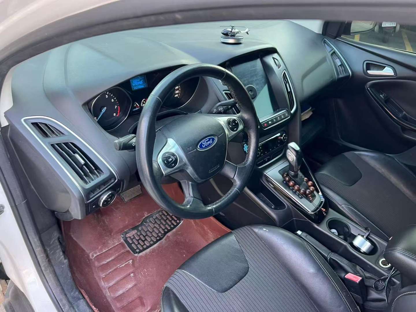 Ford Focus 1.6L Automatic Sunroof 8