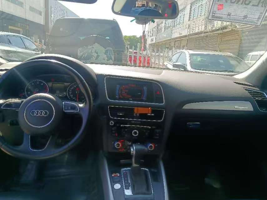 Audi Q5 40TFSI Technology 3