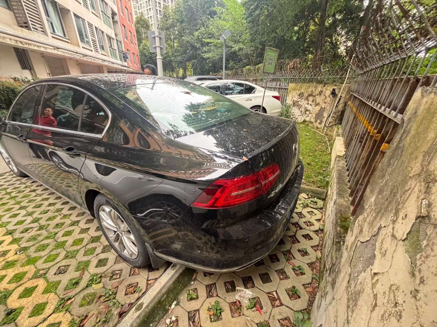 Volkswagen Magotan 2017 1.8T Dual-clutch 330TSI Luxury 2