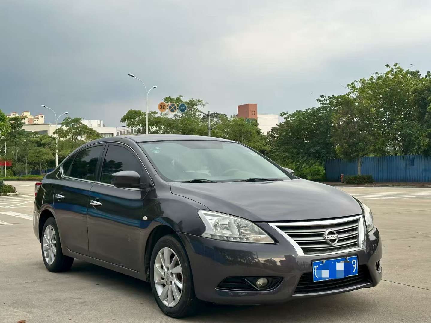 Nissan Sylphy 1.6L Automatic Sunroof Edition