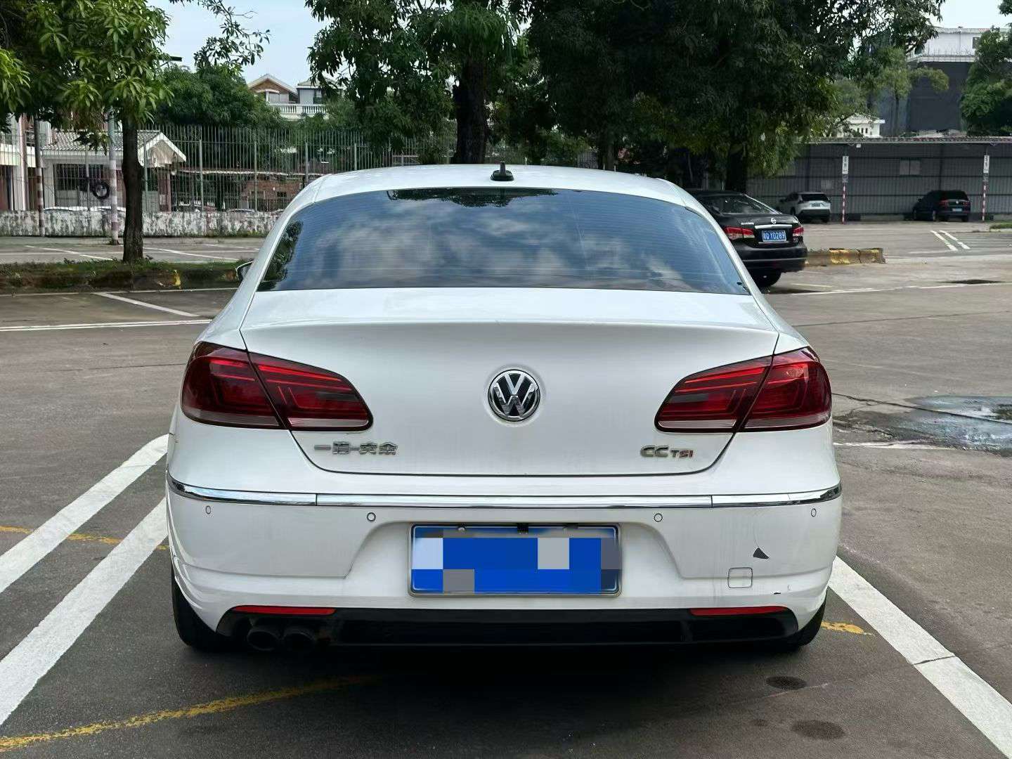 Volkswagen CC 1.8T 8