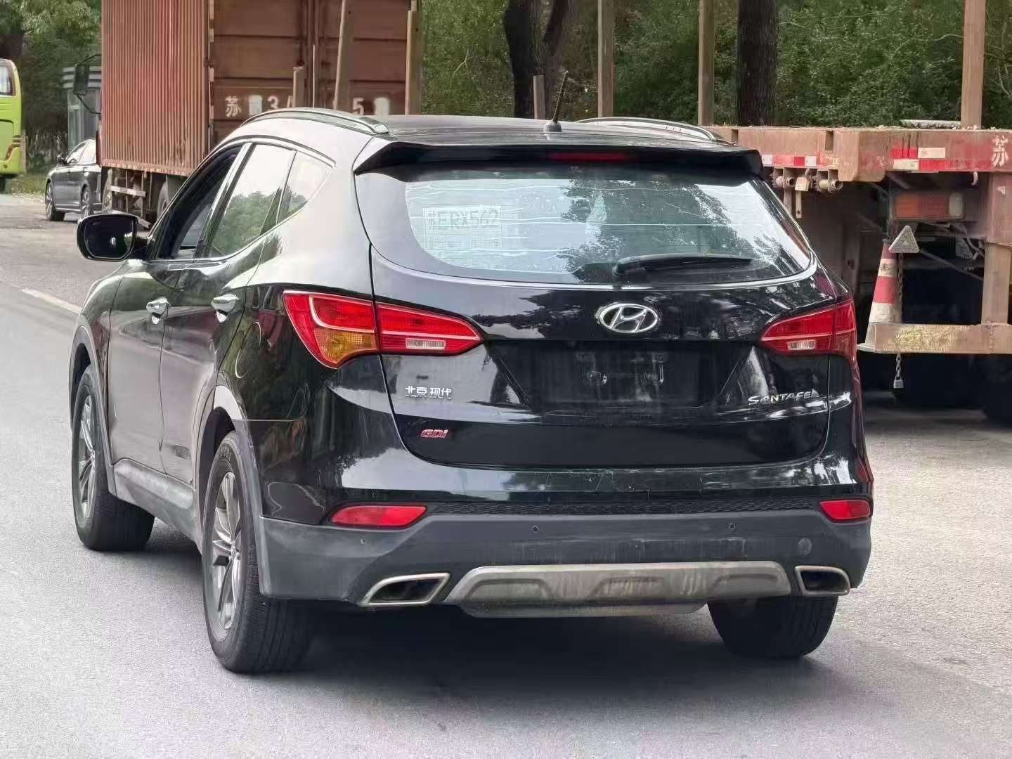 Hyundai Santa Fe 2013 2.4L Automatic Sunroof AWD 6