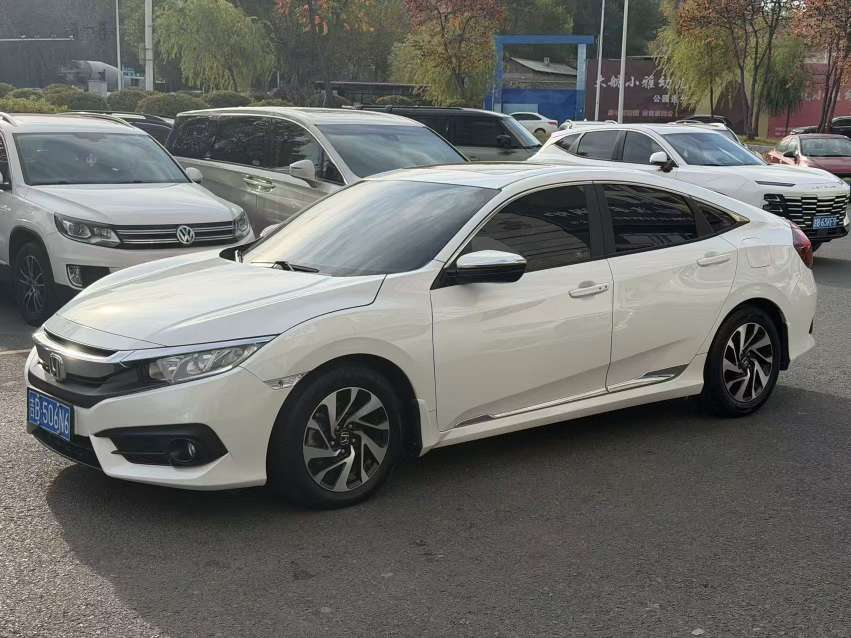 Honda Civic 2016 1.5T Luxury 2