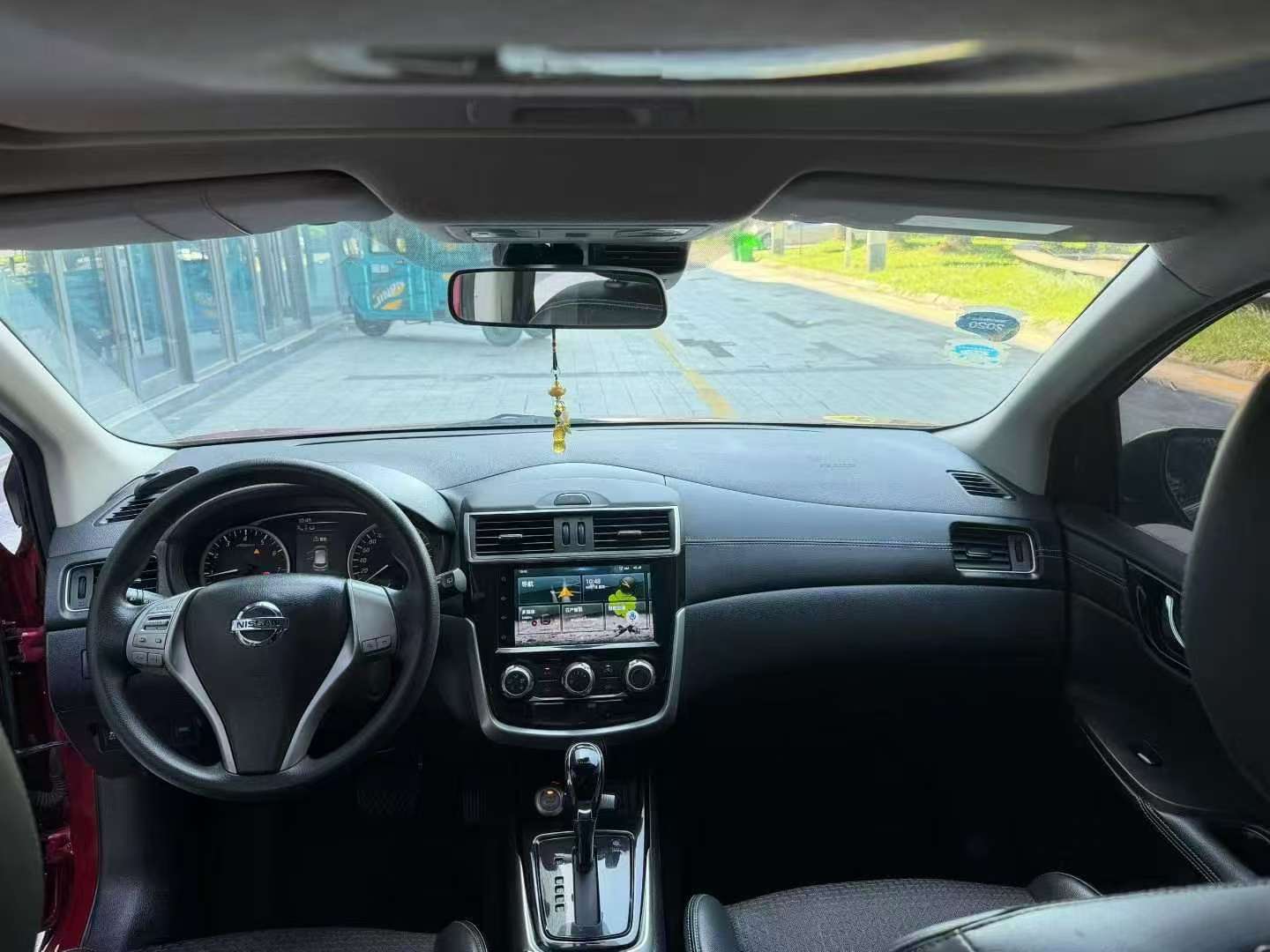 Nissan Tiida 2019 1.6L Automatic Sunroof 4