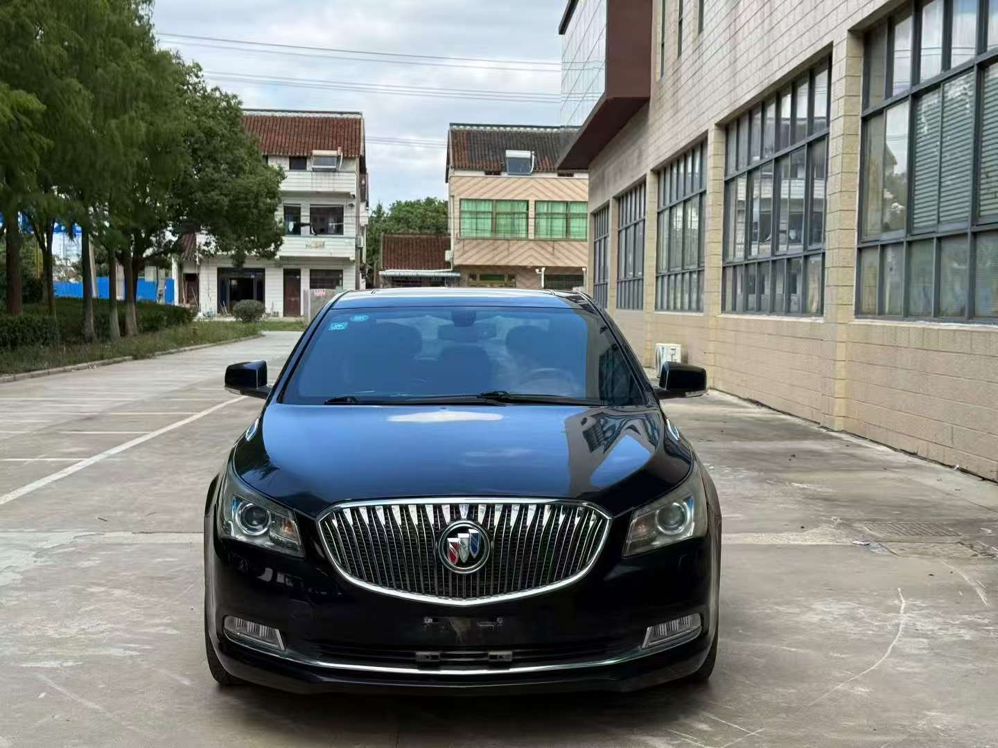 Buick LaCrosse 2.0T Automatic Sunroof