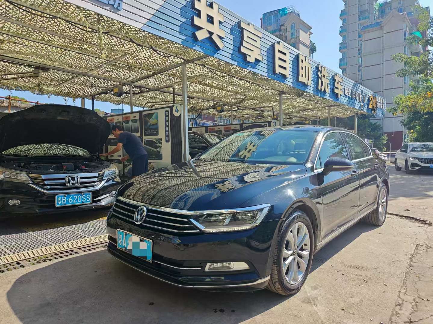 Volkswagen Magotan 17 330TSI DSG Luxury 2