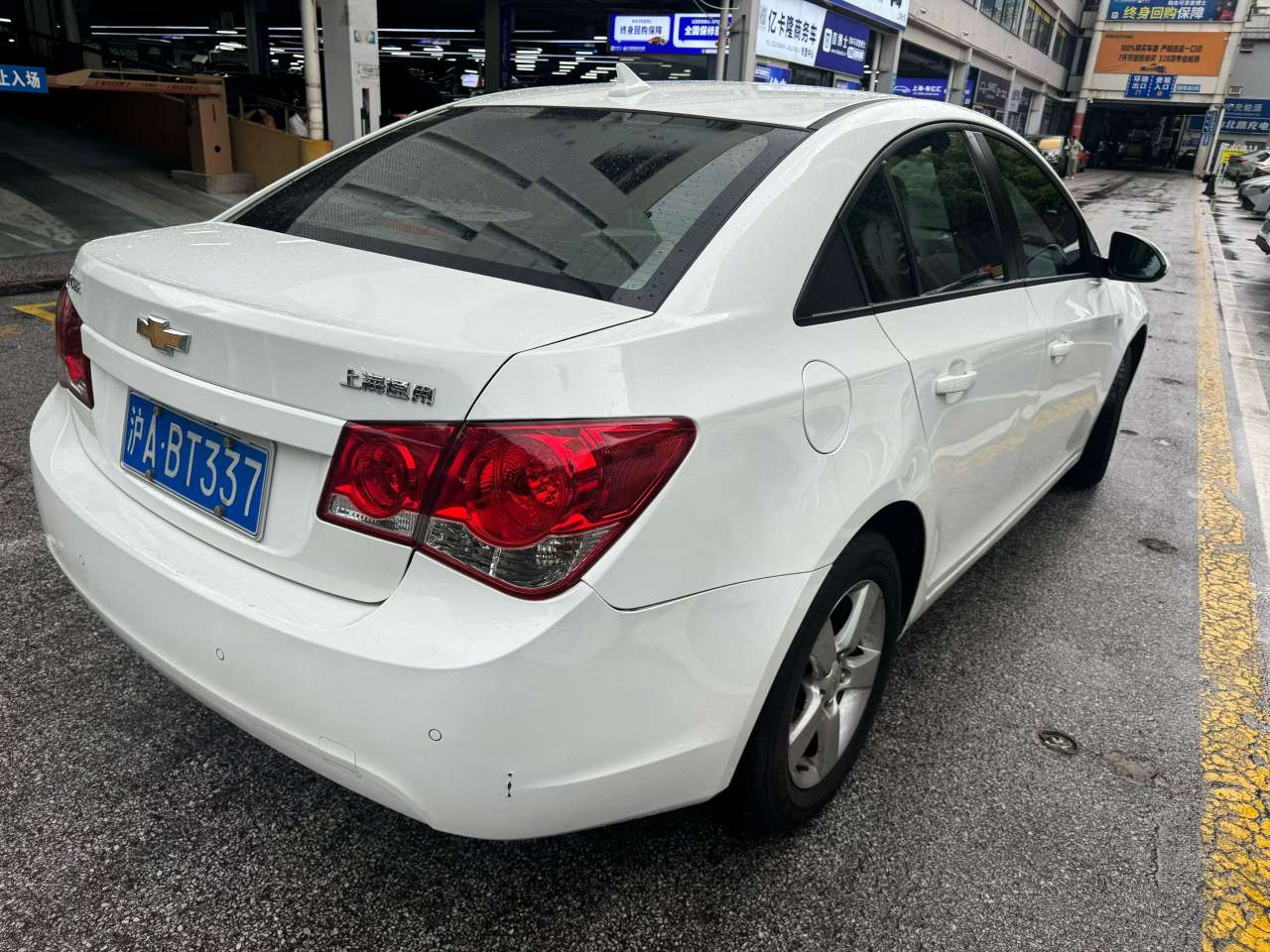 Chevrolet Cruze 2013 1.8L Automatic Sunroof 8