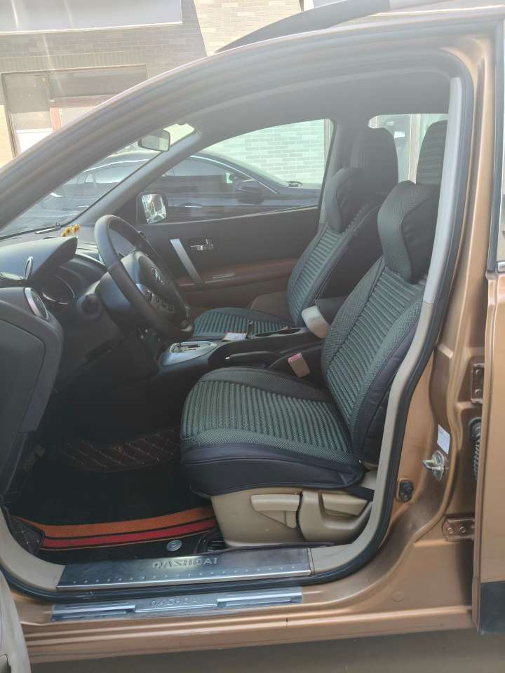 Nissan Qashqai 2.0L 7