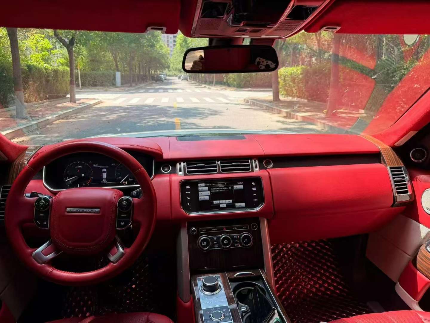 Land Rover Range Rover Executive 3.0T 8