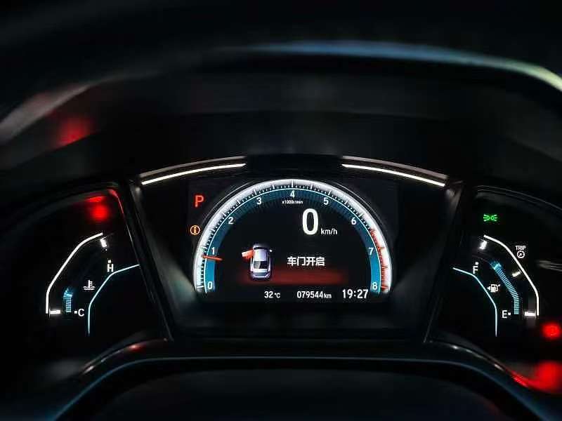Honda Civic 2019 220TURBO CVT Jingqing Edition 6