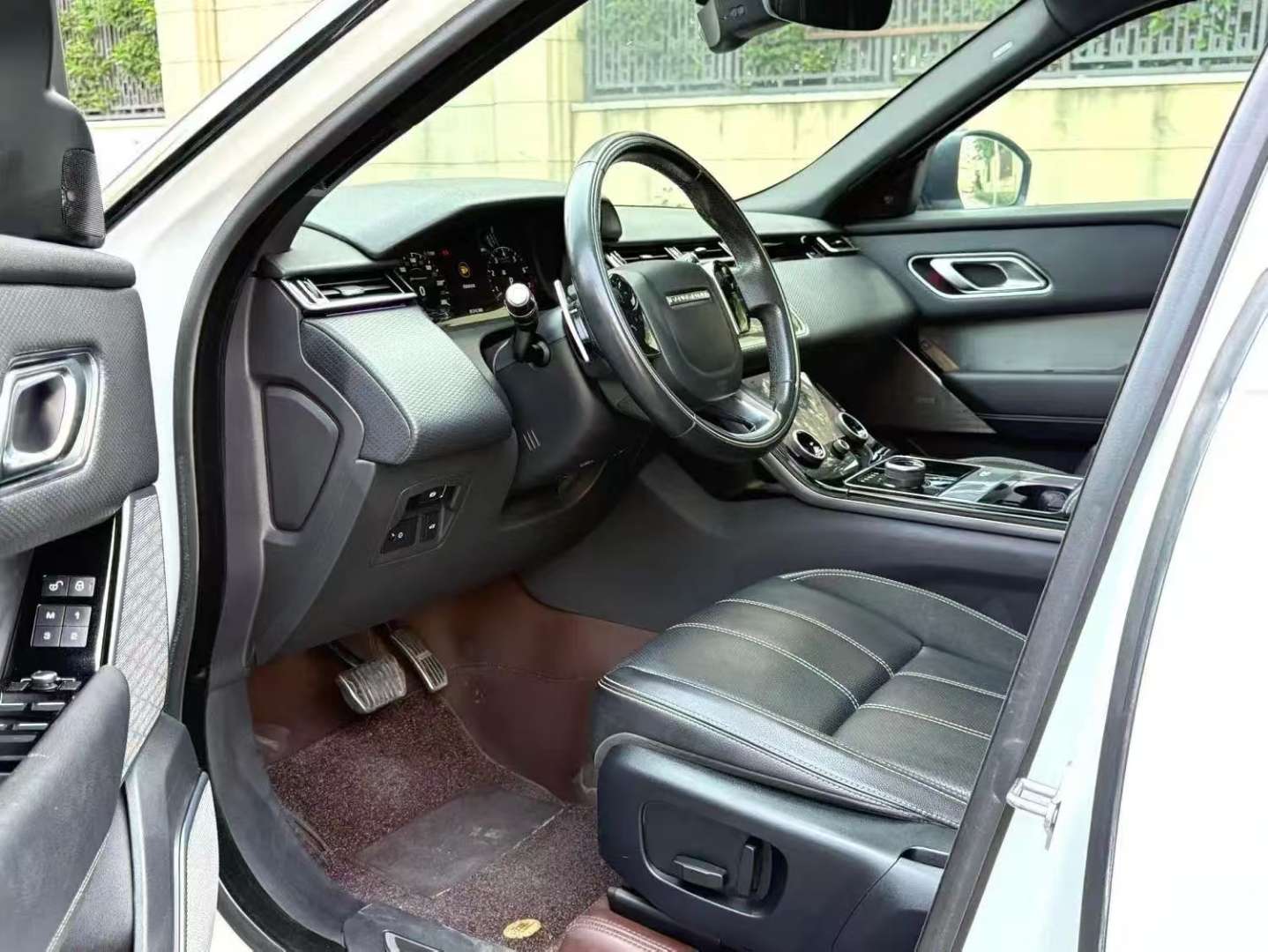 Land Rover Velar P380 R-DYNAMIC SE 8