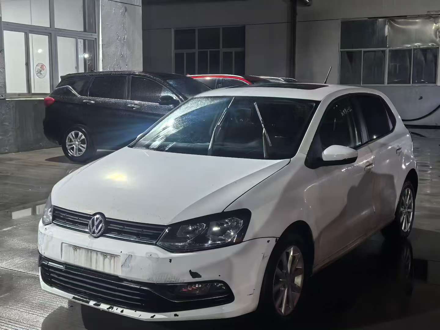 Volkswagen Polo Automatic Sunroof 1.6 3