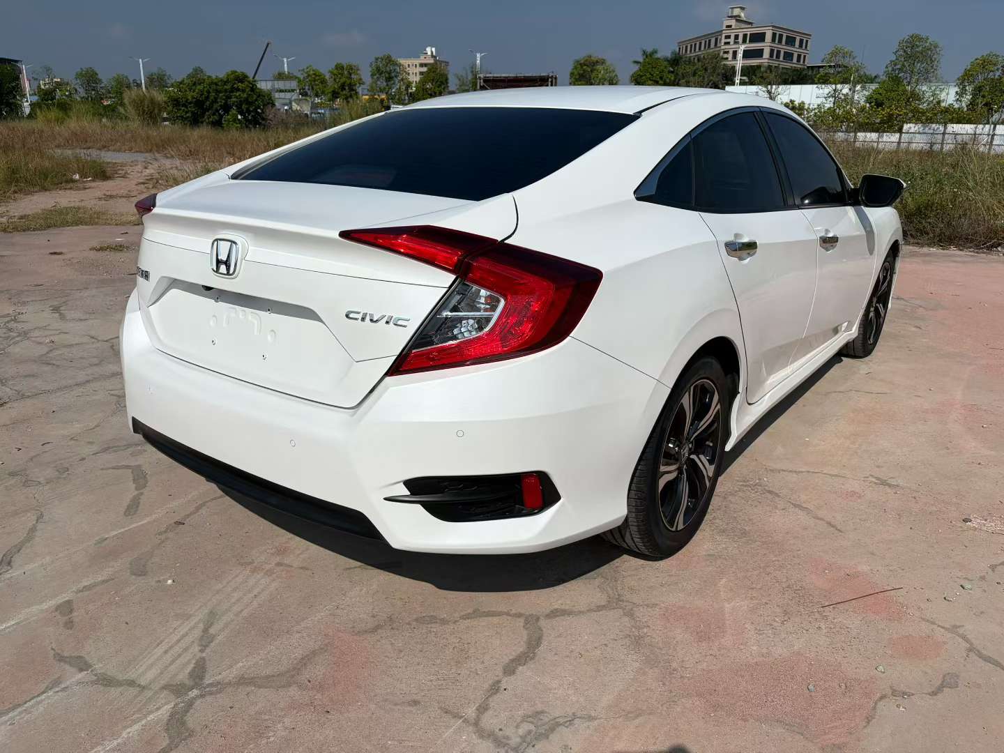 Honda Civic 2016 1.5T Premium 7