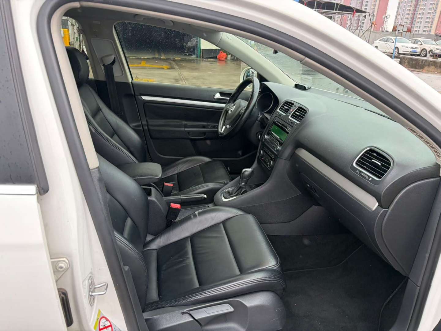 Volkswagen Golf 2012 Wagon 3