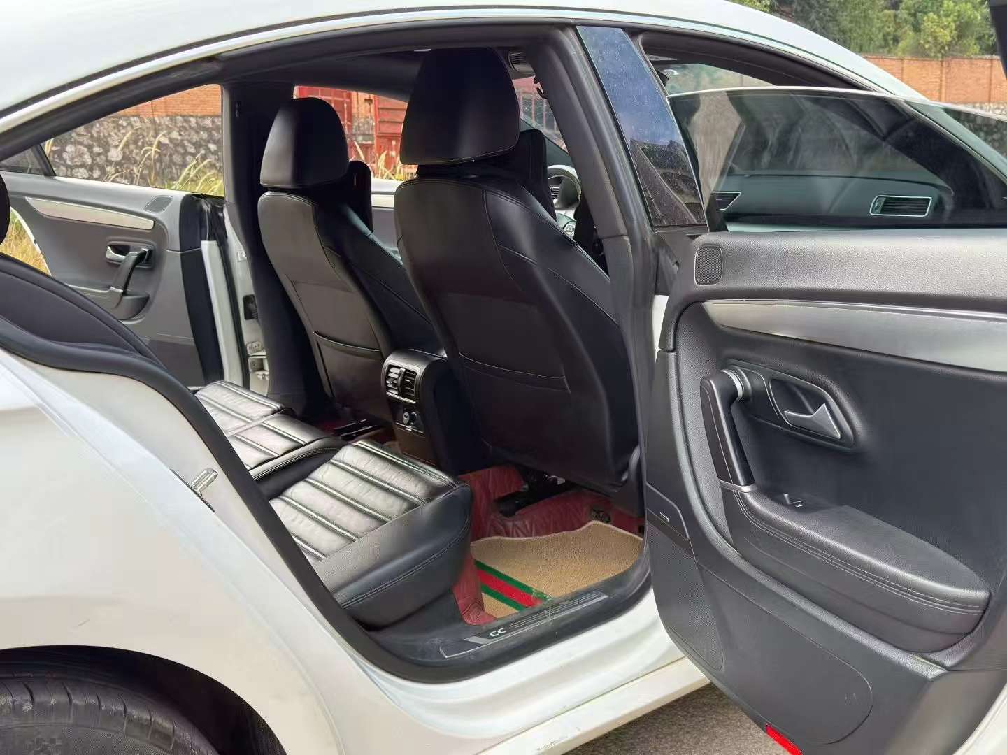 Volkswagen CC 1.8T Prestige 5