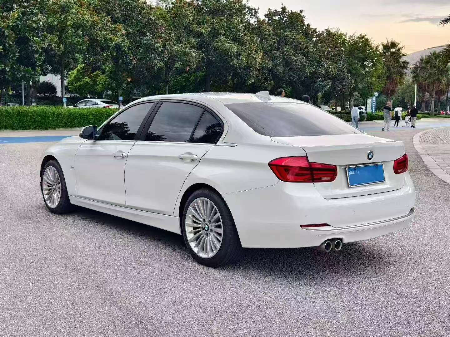 BMW 3 Series 2018 320Li Long Wheelbase Fashion Edition 6